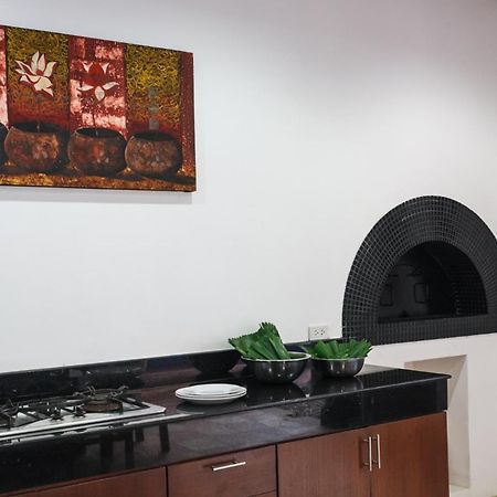 Frangipani Pool Villa - Garden, Bbq & Maid Nai Harn Екстериор снимка